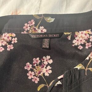 Victoria Secret Pajama Set.  Size XL. Never worn